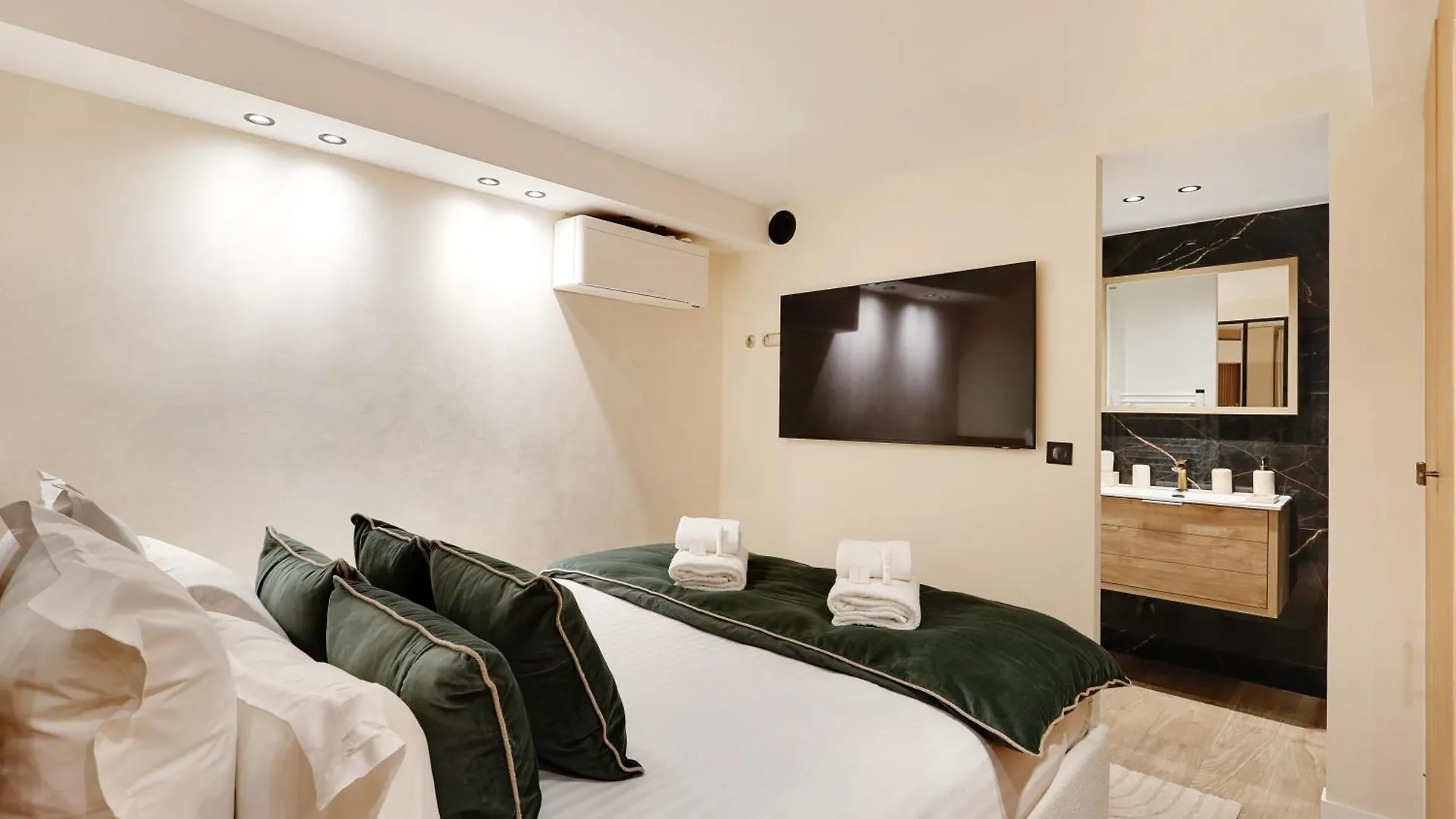 Pick A Flat's In Odeon - Rue Saint Andre Des Arts Appartamento *